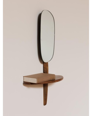 Miroir abstrait et mini étagère